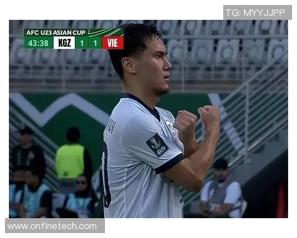 德甲精彩对决AC米兰逆转利物浦乌龙球引发全场狂欢与转会热议