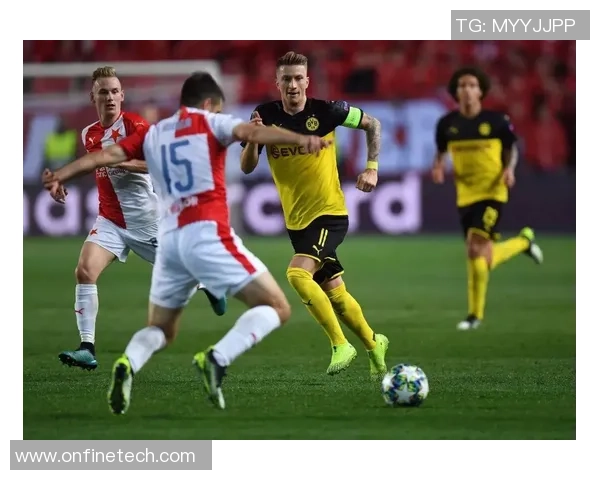 世界杯精彩对决多特蒙德与尤文图斯战成平局逆转瞬间引发全场热烈反响